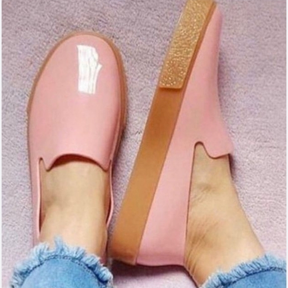 Melissa Shoes - Melissa Ground II sz 10 pink and beige slip on shoes loafers new SH310